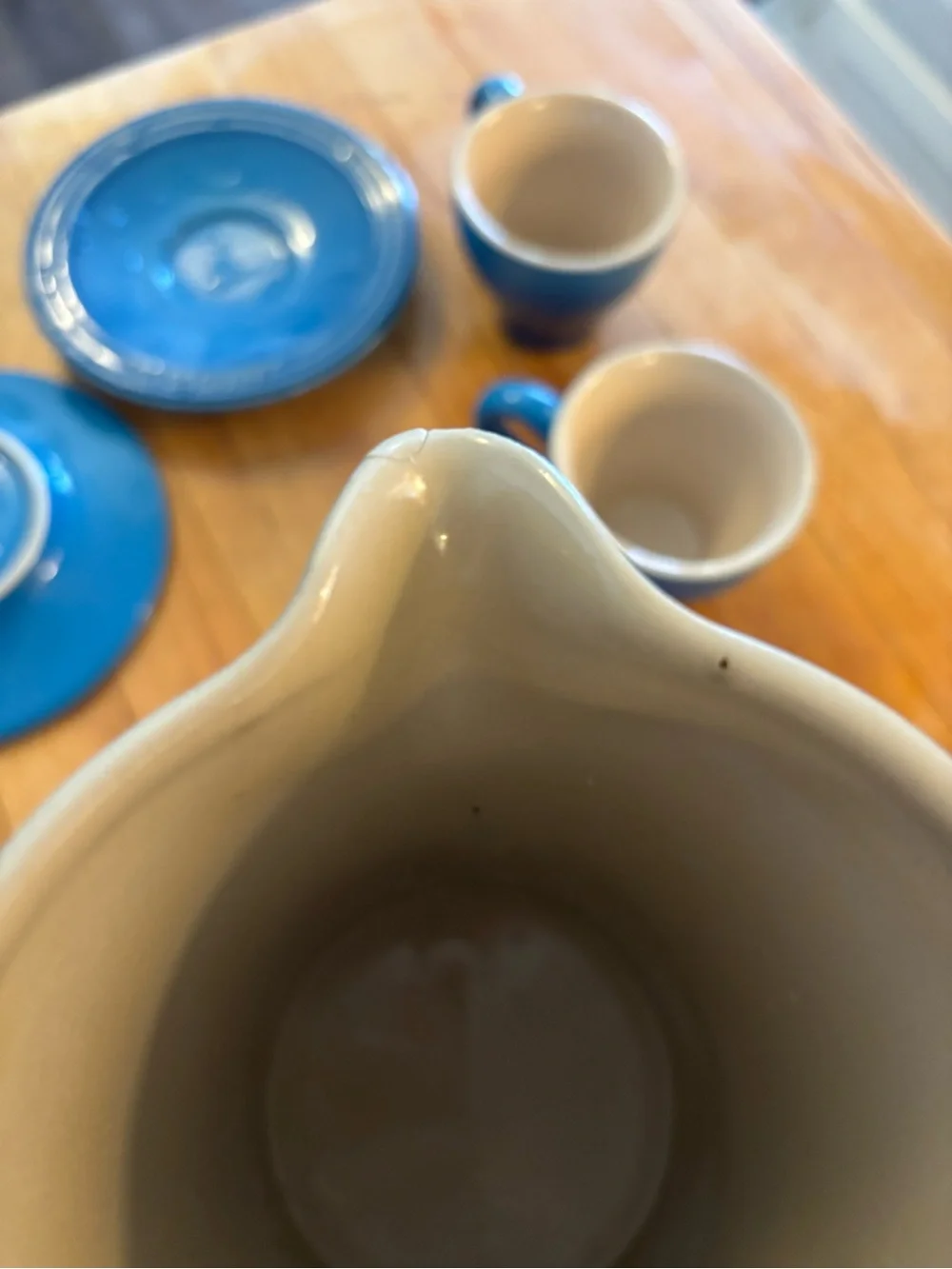 Le Creuset Stoneware French Press 2 Cups Saucers Espresso Blue Marseille Set